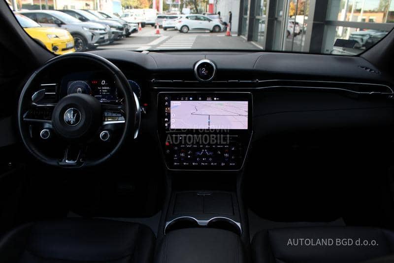 Maserati Grecale 2.0 4X4 Hybrid AUT Maserati Grecale 2.0 4X4 Hybrid AUT