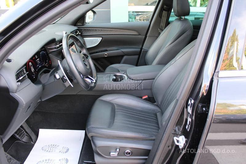 Maserati Grecale 2.0 4X4 Hybrid AUT Maserati Grecale 2.0 4X4 Hybrid AUT