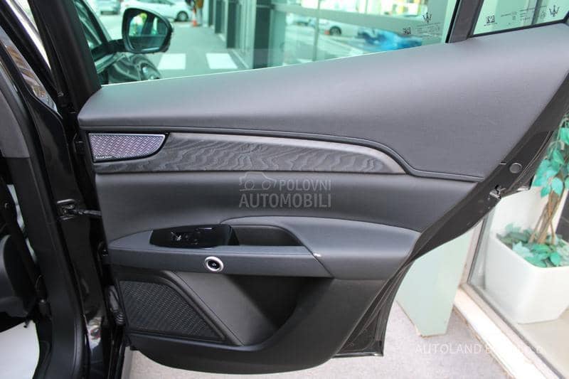 Maserati Grecale 2.0 4X4 Hybrid AUT Maserati Grecale 2.0 4X4 Hybrid AUT