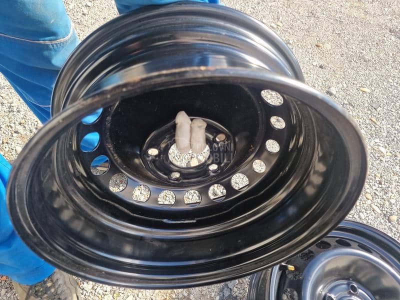 Čelične felne  15" 5 x 114.3