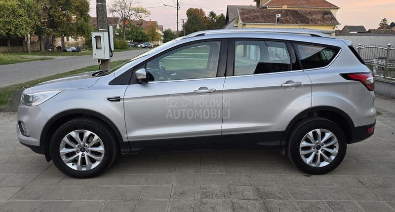 Ford Kuga r.e.s.t.y.l.i.n.g