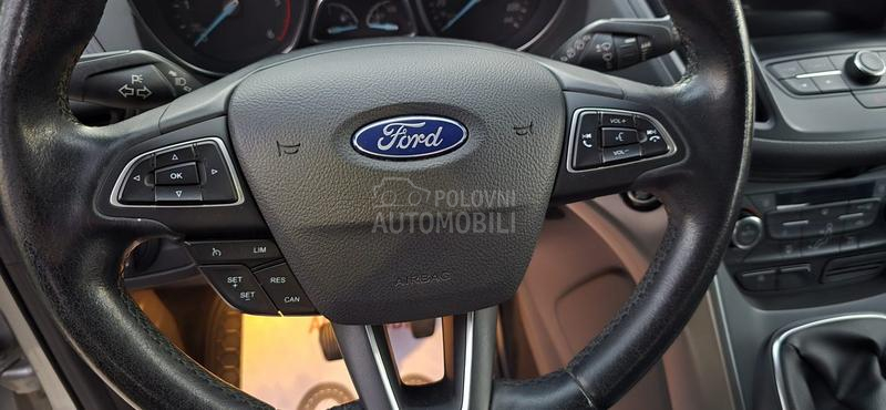 Ford Kuga r.e.s.t.y.l.i.n.g