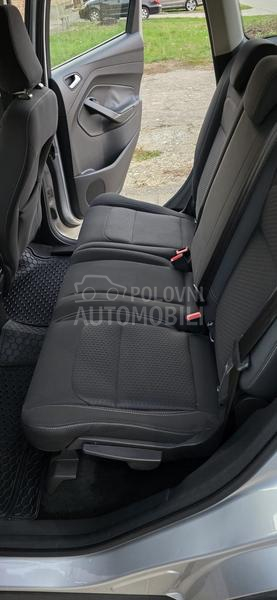 Ford Kuga r.e.s.t.y.l.i.n.g