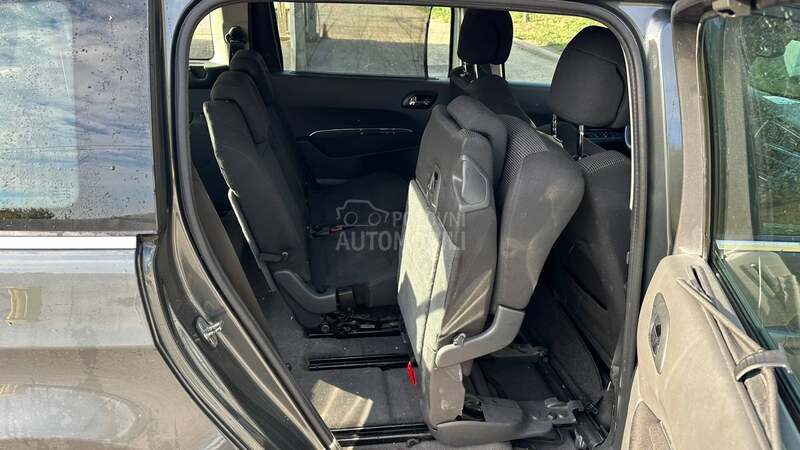 Peugeot 5008 1.6hdi