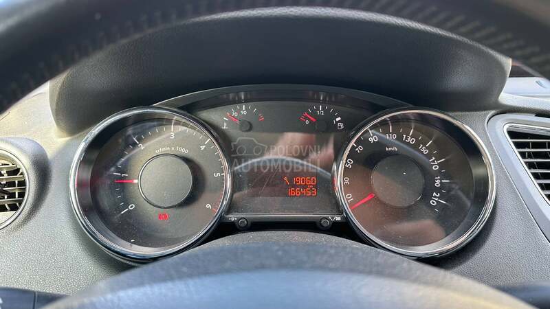 Peugeot 5008 1.6hdi