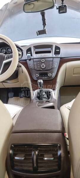 Opel Insignia 2.0 CDTI SPORT