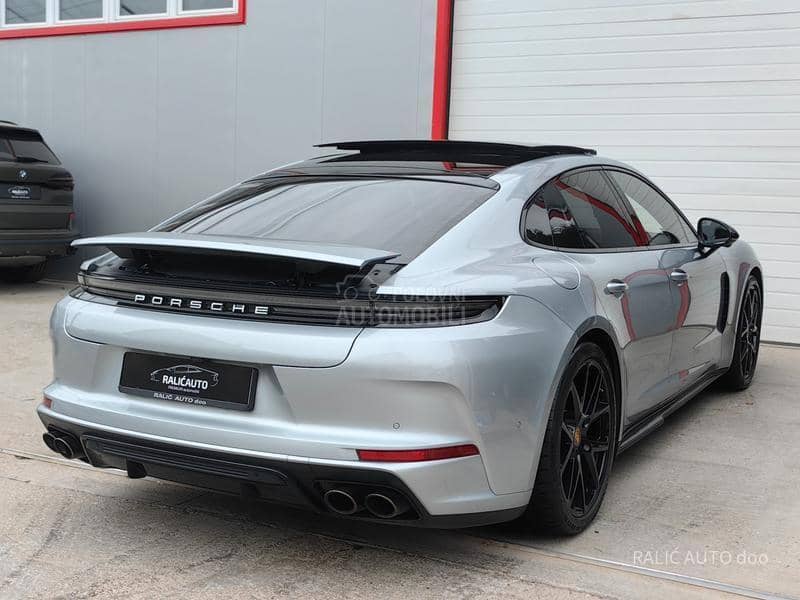 Porsche Panamera 4S E-Hybrid/Act Ride