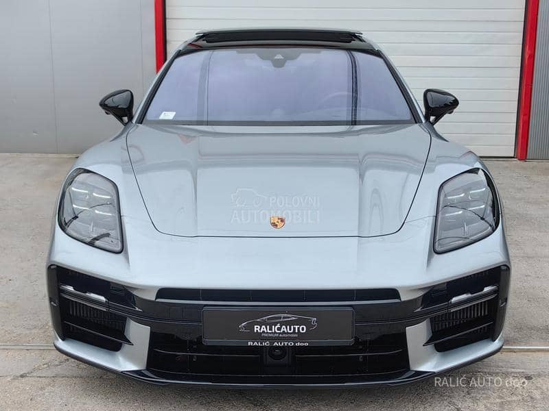 Porsche Panamera 4S E-Hybrid/Act Ride