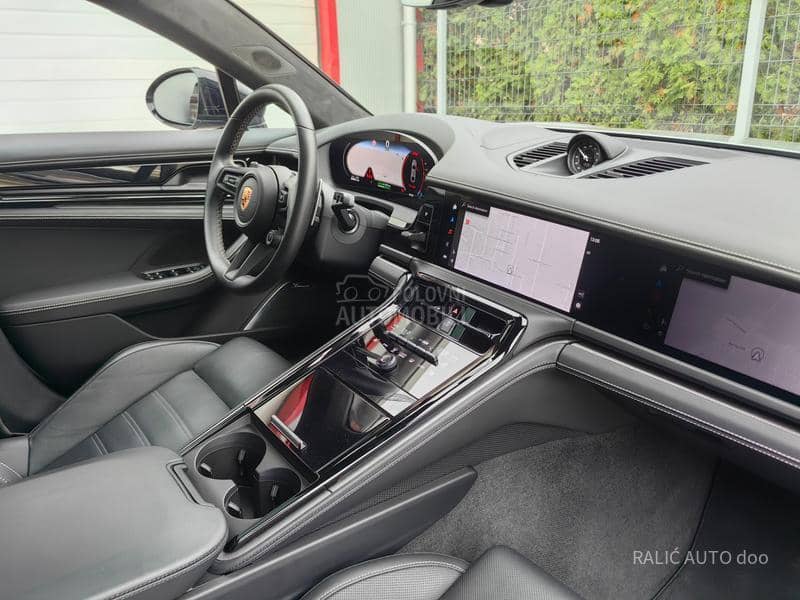 Porsche Panamera 4S E-Hybrid/Act Ride