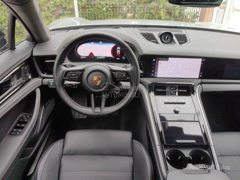 Porsche Panamera 4S E-Hybrid/Act Ride