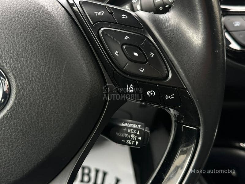 Toyota C-HR 1.8 VVT-i Hybrid Kam