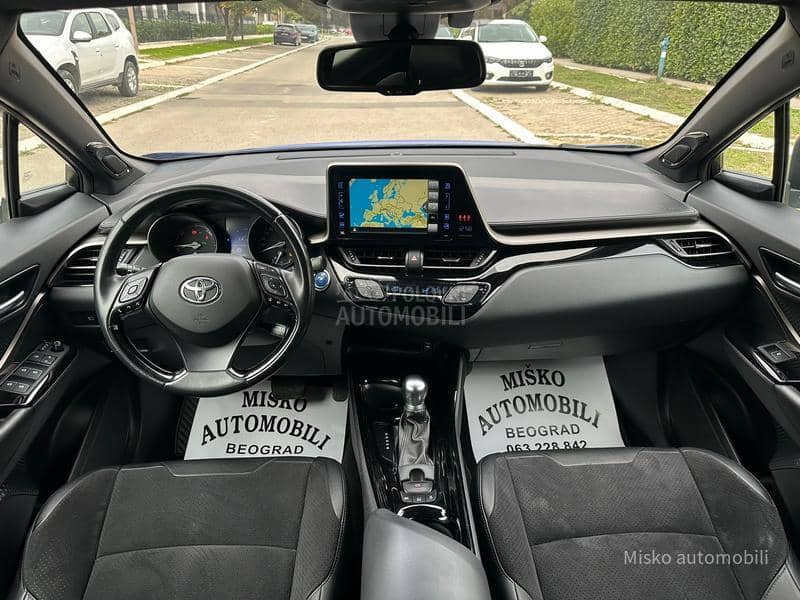 Toyota C-HR 1.8 VVT-i Hybrid Kam