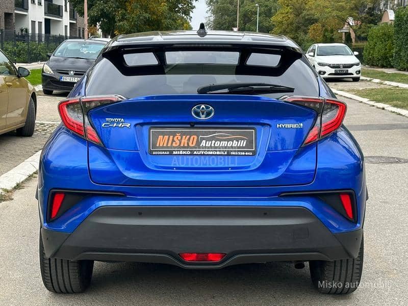 Toyota C-HR 1.8 VVT-i Hybrid Kam