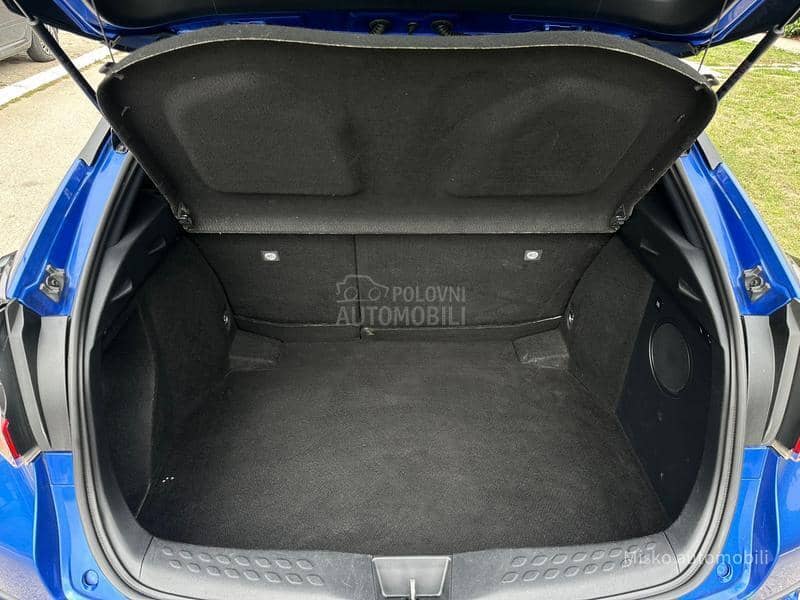 Toyota C-HR 1.8 VVT-i Hybrid Kam