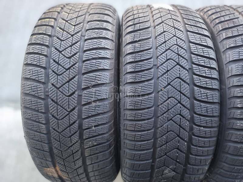 Pirelli 245/45 R18 Zimska