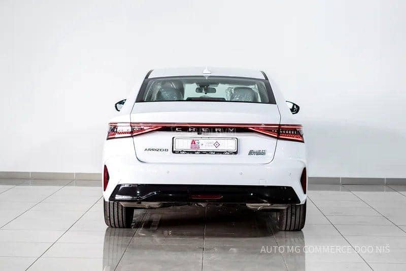 Chery Arrizo 8 PHEV