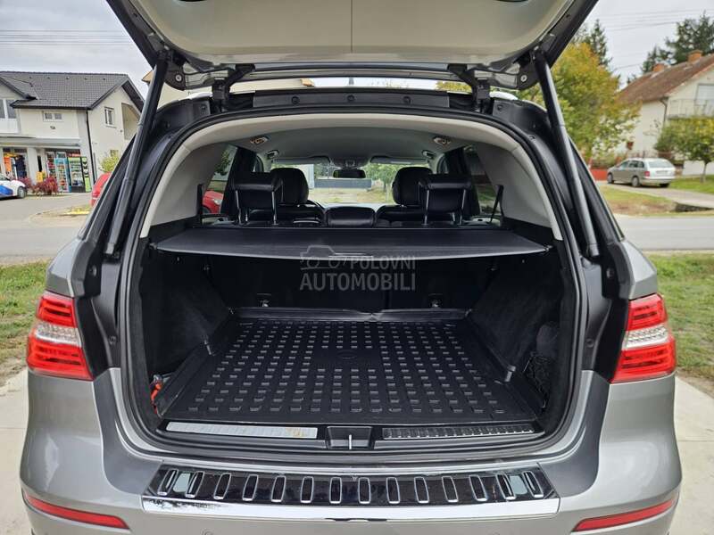 Mercedes Benz ML 350 CDI 4X4 BLUETEC