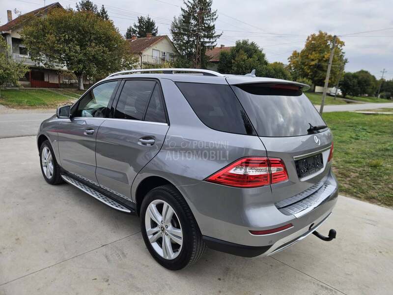 Mercedes Benz ML 350 CDI 4X4 BLUETEC