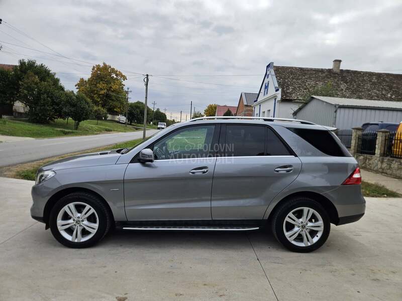 Mercedes Benz ML 350 CDI 4X4 BLUETEC