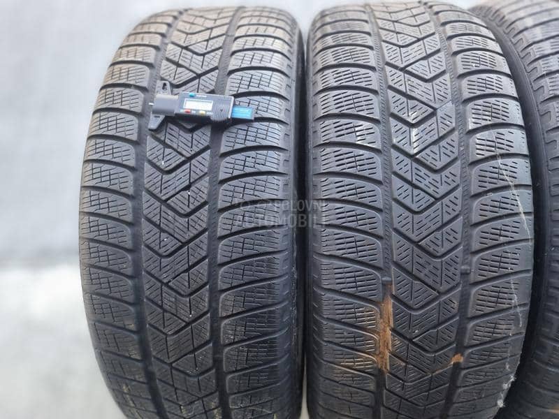 Pirelli 235/50 R20 Zimska