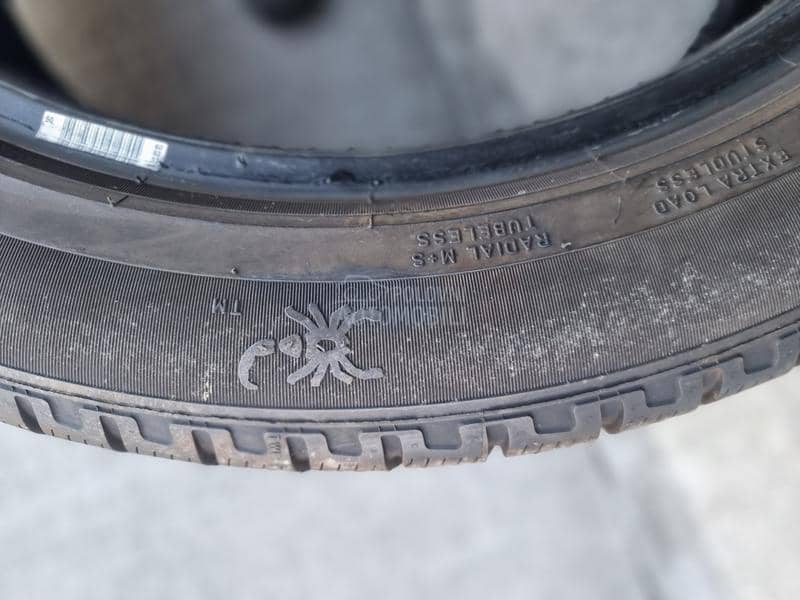 Pirelli 235/50 R20 Zimska