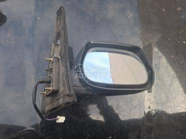 desni retrovizor za Toyota Corolla Verso
