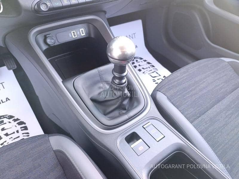 Jeep Avenger 1.2 LONGITUDE