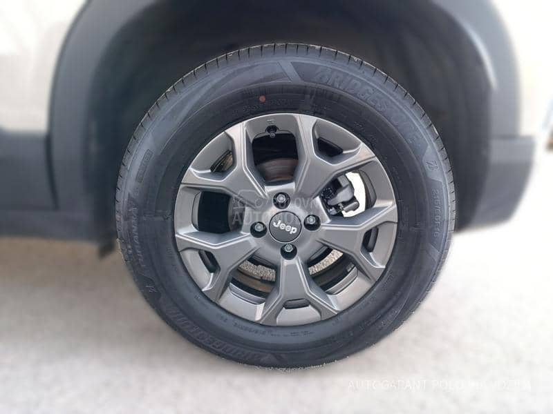 Jeep Avenger 1.2 LONGITUDE