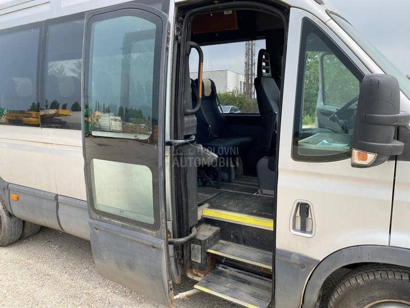 Iveco Daily 50C18 mini bus