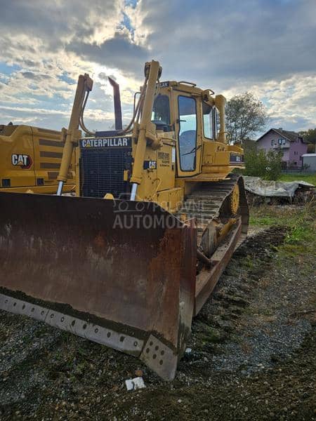 CAT D6H