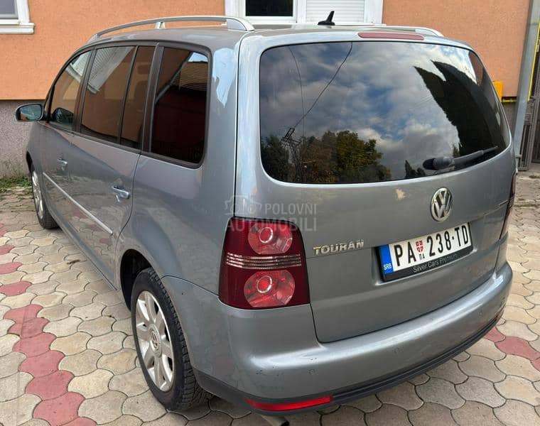 Volkswagen Touran 