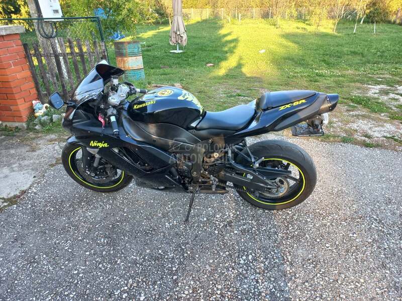 Kawasaki zx6r