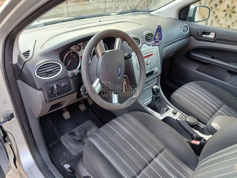Ford Focus 1.6 ti-vct