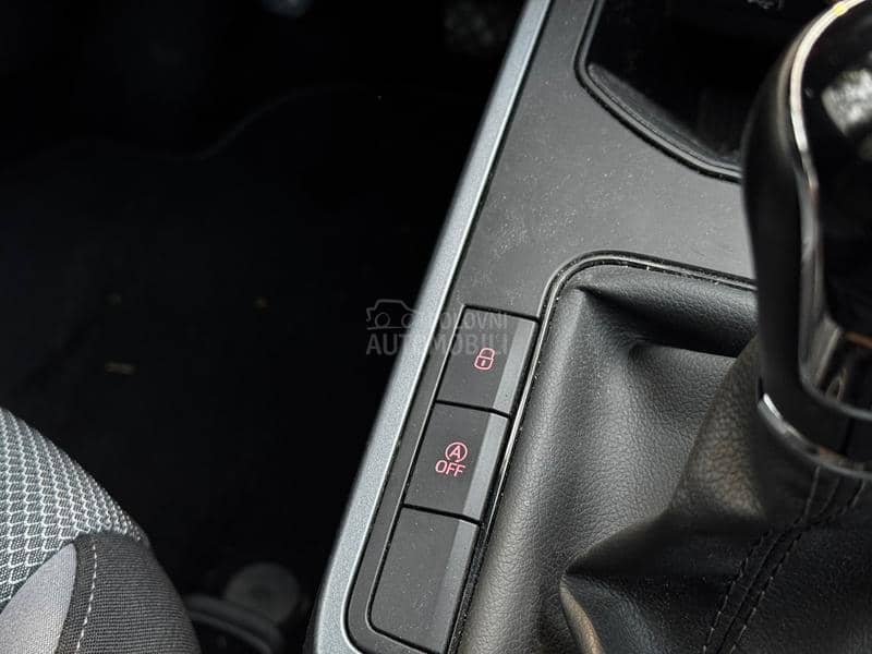 Seat Arona 1.6 TDI / STYLE Seat Arona 1.6 TDI / STYLE
