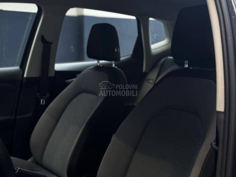 Seat Arona 1.6 TDI / STYLE Seat Arona 1.6 TDI / STYLE