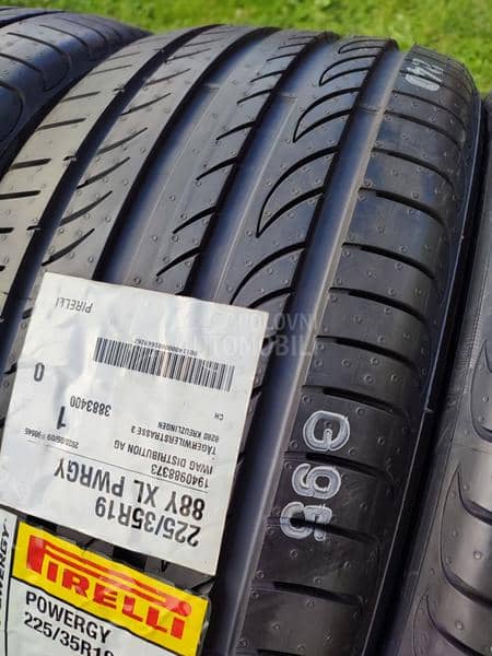 Pirelli 225/35 R19 Letnja