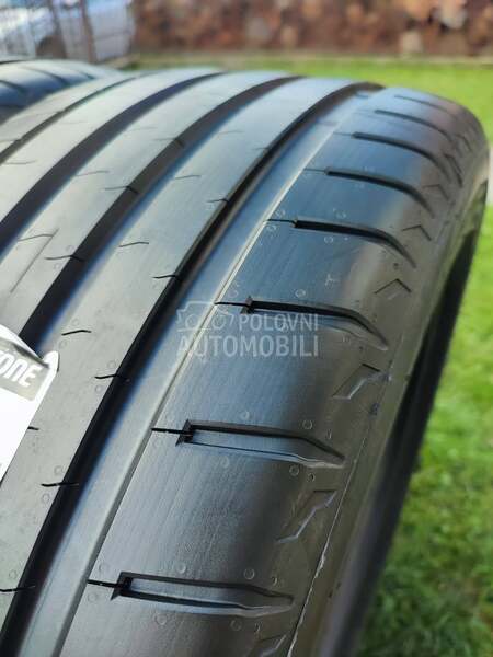 Bridgestone 255/45 R18 Letnja