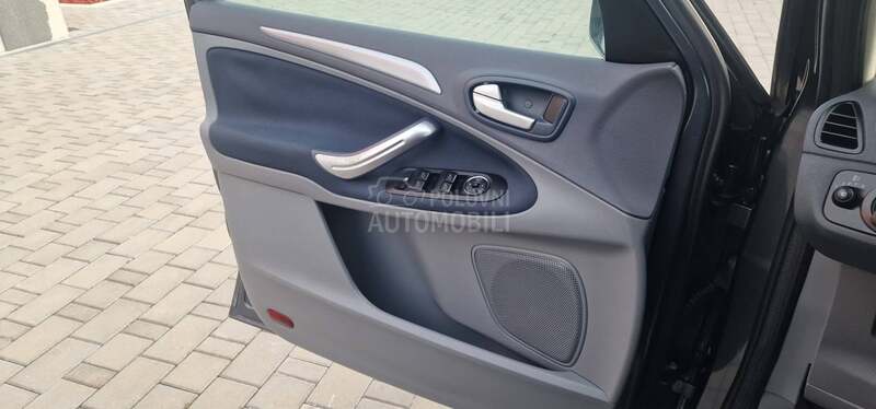 Ford Galaxy 2.0  7 Sedista
