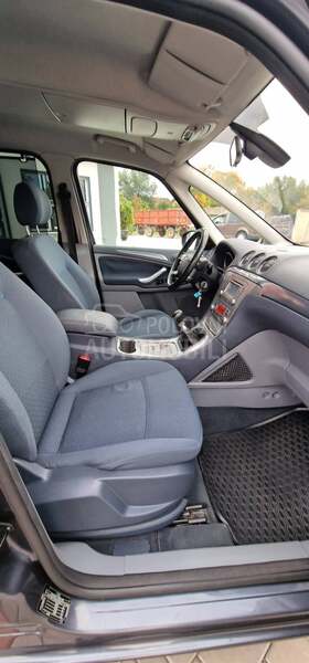 Ford Galaxy 2.0  7 Sedista