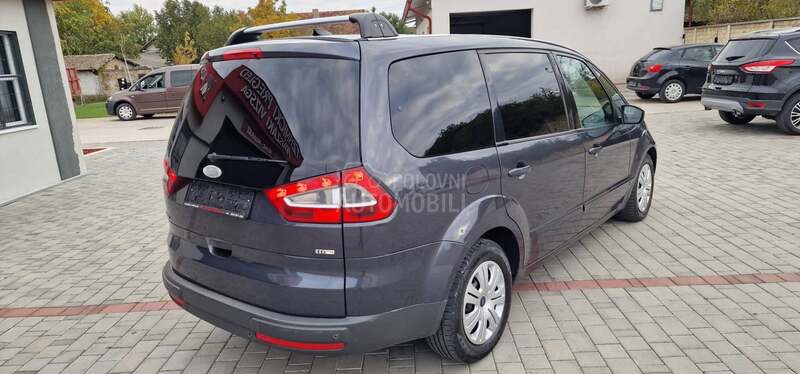 Ford Galaxy 2.0  7 Sedista