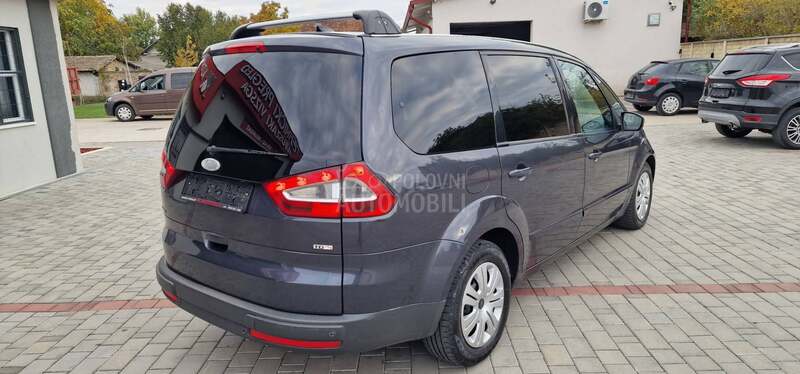 Ford Galaxy 2.0  7 Sedista