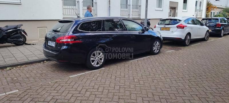 Peugeot 308 1.6 BLUE HDI