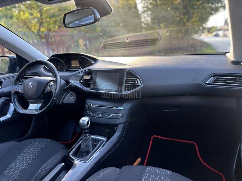 Peugeot 308 1.6 BLUE HDI