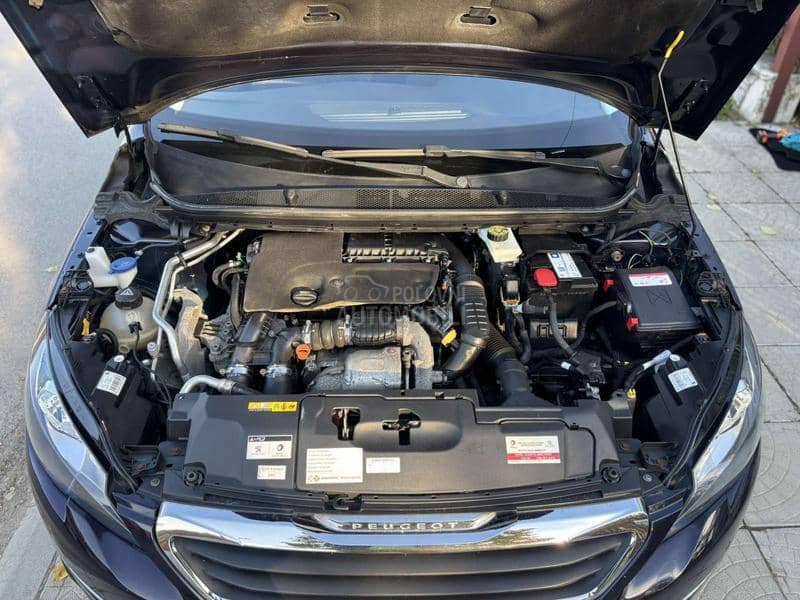 Peugeot 308 1.6 BLUE HDI