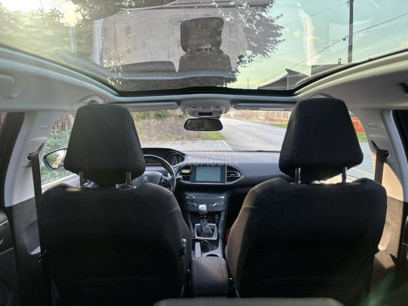 Peugeot 308 1.6 BLUE HDI