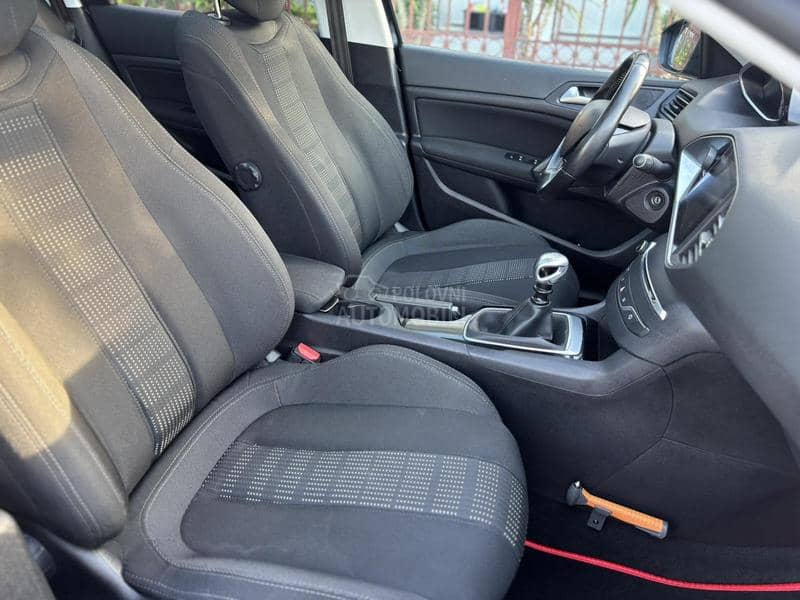 Peugeot 308 1.6 BLUE HDI