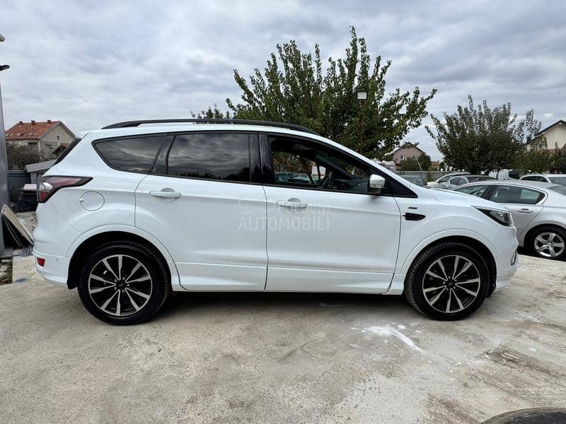 Ford Kuga ST LINE