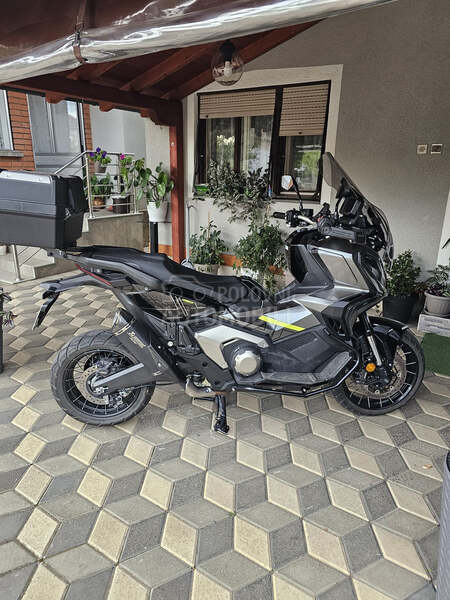 Honda XADV