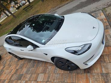 Tesla Model 3 LONG RANGE