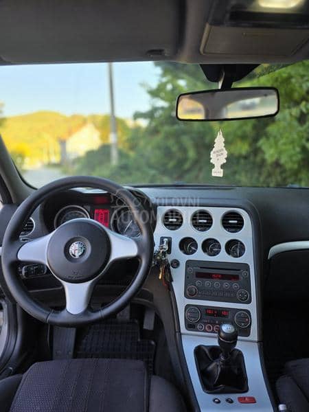 Alfa Romeo 159 JTDm Alfa Romeo 159 JTDm
